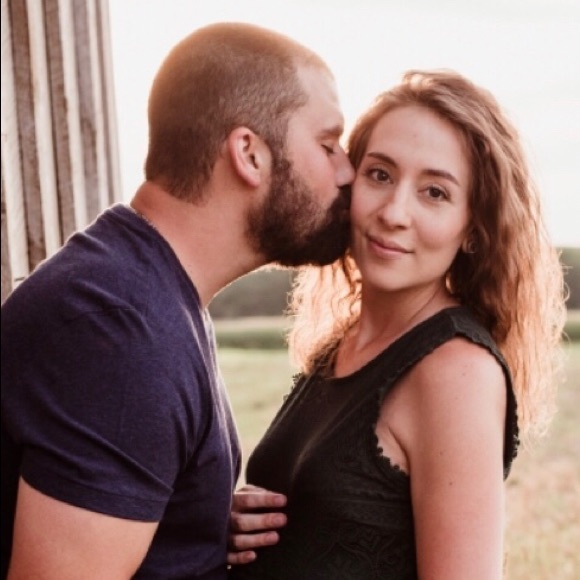 Meet your Posher, Naomi - Picture 1 of 1